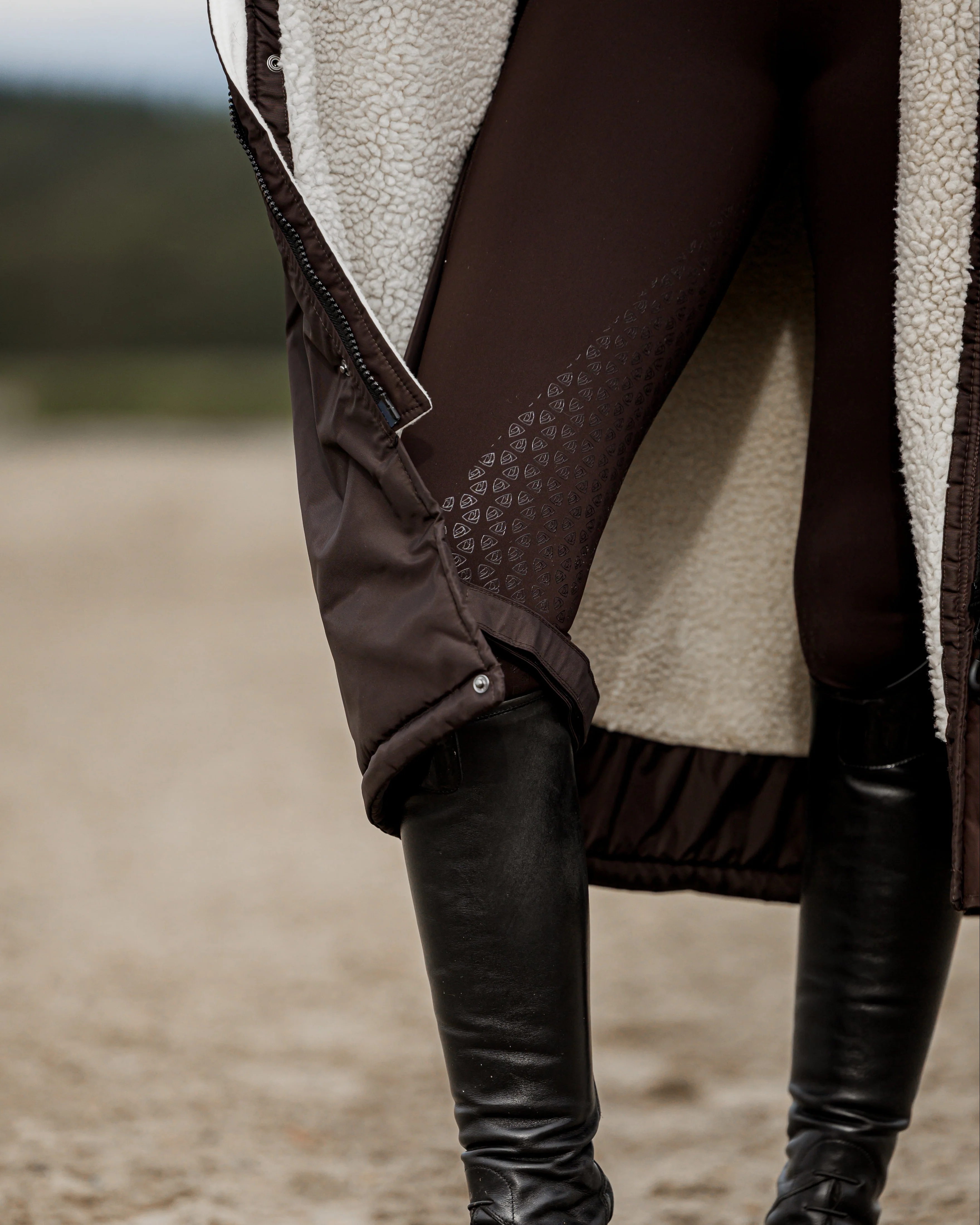 Evolution Women's | Thick Fleece | Rich Brown - Image 8